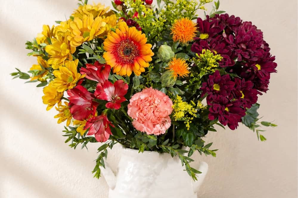 I found these beautiful autumnl flower bouquets from Bunches that are perfect for the season