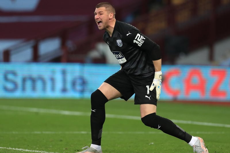West Ham are leading the race to sign goalkeeper Sam Johnstone from West Brom who has also been linked with a move to Tottenham. (Football Insider).