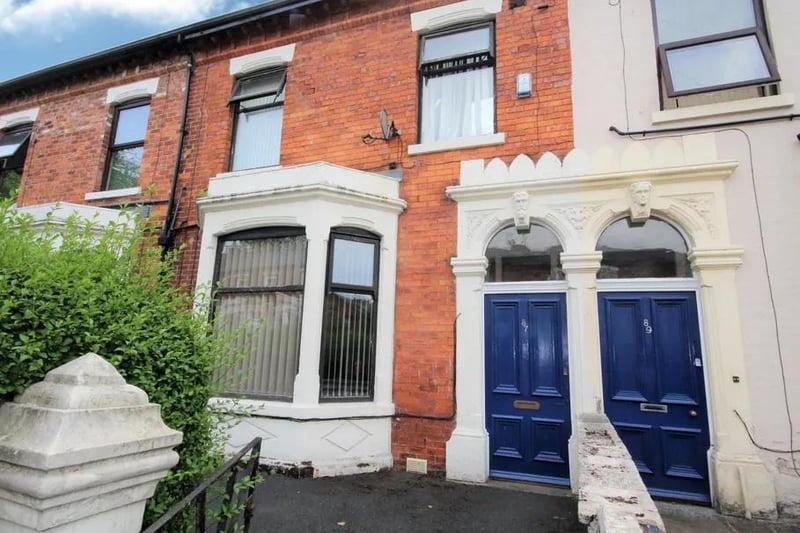 Brackenbury Road, Preston, Lancashire PR1
Situated in Fulwood and in an incredibly popular rental area all the rooms including the communal areas are large and spacious.