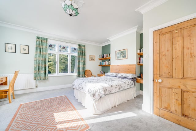 On the first floor, the master bedroom enjoys a dual aspect over the river and an en-suite shower room. There are two further double bedrooms, both enjoying the river views.