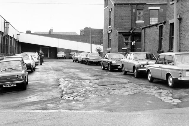 Does this street look familiar? Nice Avenue in Harehills pictured in April 1982.