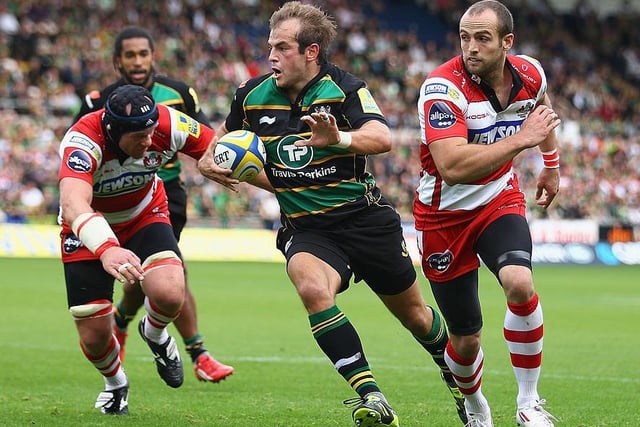 Stephen Myler in the 2011-12 version of black, green and gold against Gloucester