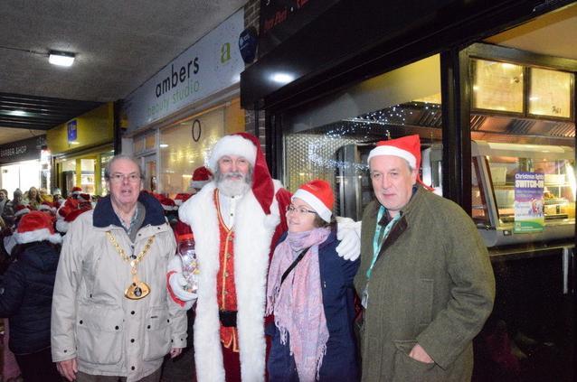 The Mayor, Father Christmas, cllr Fiona Guest and cllr Graeme Elliot