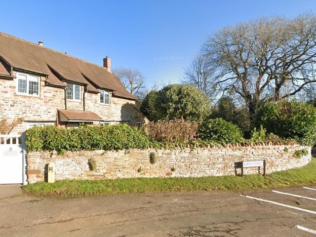Coming in fourth with an average sales price of £1,038,333 across three houses sold, North Street sits South East of Sywell Aviation Museum. It is also within a stone's throw of the Whichwood Cat Hotel.