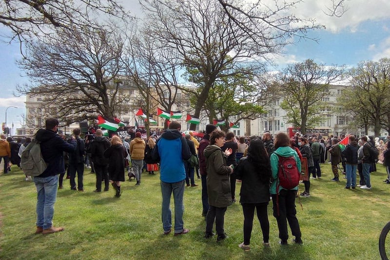Free Palestine Brighton protest. Photo by Jason Sensation (@thekinaton) SUS-210515-150739001