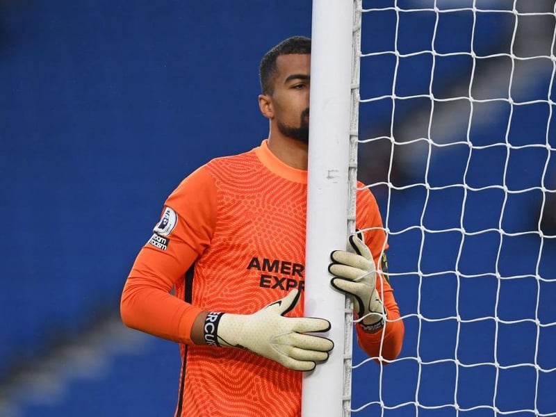 No chance with the goal. Calm and composed as always and dealt well with anything that came his way. One indecisive moment in the second half but recovered well