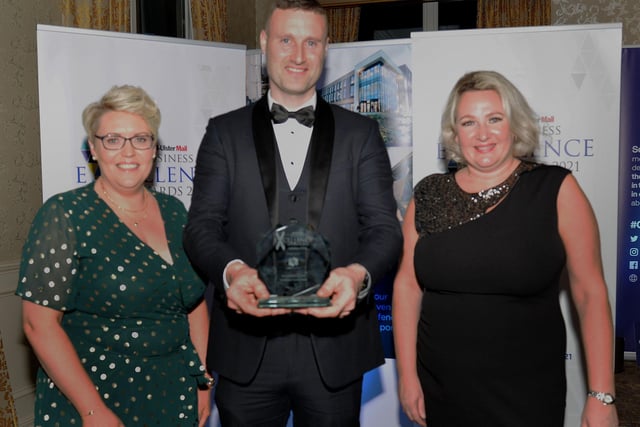The Excellence in Tourism award went to Glenshane Country Farm with the trophy being picked up by Jamese McCloy. The award was presented by Judith Patterson, left,Payroll Administrator, Henry Bros, Also pictured is Andrena O'Prey, Telesales Manager, Mid-Ulster Mail. INMU47-224.