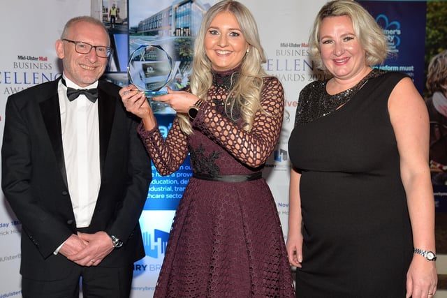 Winner of the Excellence in Health & Wellbeing prize was AES Global with Rachel Loughran collecting the trophy. Also included are  Alan Mitchell, Commercial Director, Henry Bros, and Andrena O'Prey, Telesales Manager, Mid-Ulster Mail. INMU47-225.