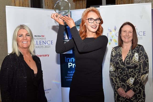 The prize for Readers Favourite Eating Place was won by The Taphouse Barand Restaurant and the trophy was collected by, Aoife McGrath, also included are Jennifer Cruickshank, right, HR & CR Manager, Henry Bros, and Sinead Faulkner, Mid-Ulster Mail. INMU47-226.
