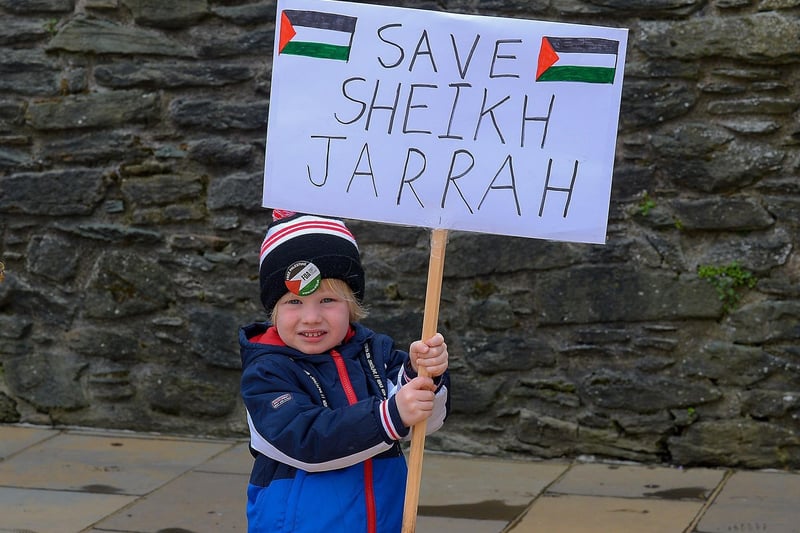 Shahin Moore, aged 3, attended the protest in Guildhall Square, on Saturday afternoon last, in solidarity with the people of Palestine. Photo: George Sweeney.  DER2119GS – 018