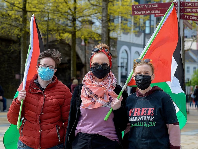 Protesters the rally in Guildhall Square, on Saturday afternoon last, in solidarity with the people of Palestine. Photo: George Sweeney. DER2119GS – 040