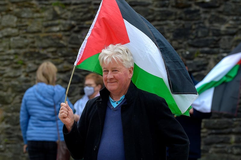 THE director of the Pat Finucane Centre Paul O'Connor pictured at Saturday afternoon‘s rally, at Guildhall Square, in solidarity with the people of Palestine. Photo: George Sweeney.  DER2119GS – 022