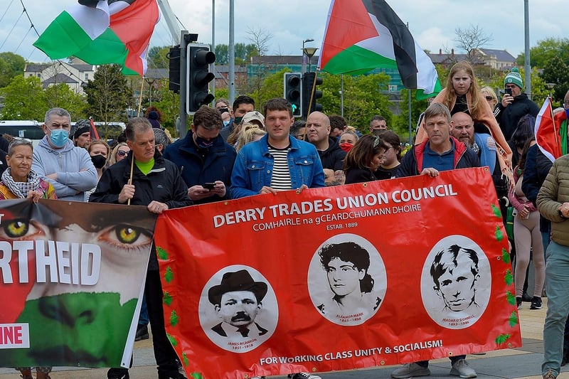Derry Trades Union Council in attendance at the rally in Guildhall Square, on Saturday afternoon last, calling for an end to the violence against the people of Palestine. Photo: George Sweeney.  DER2119GS – 031