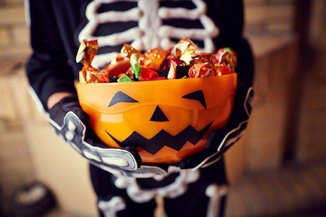 Get ready for a spooktacular Kids Halloween Party at The Lock Keeper, Sandy Lane, Worksop on Saturday, October 28th, from 1pm to 3pm.
Families can expect a ghoulishly good time filled with treats, games, and prizes for the best-dressed little monsters! 
Come dressed in your most frightfully fabulous costumes.