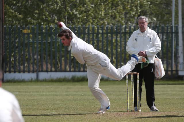 Tim Smith bowled a great spell to help Worksop win.