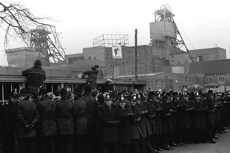 Pickets and police at Welbeck  Colliery on March 15, 1984.