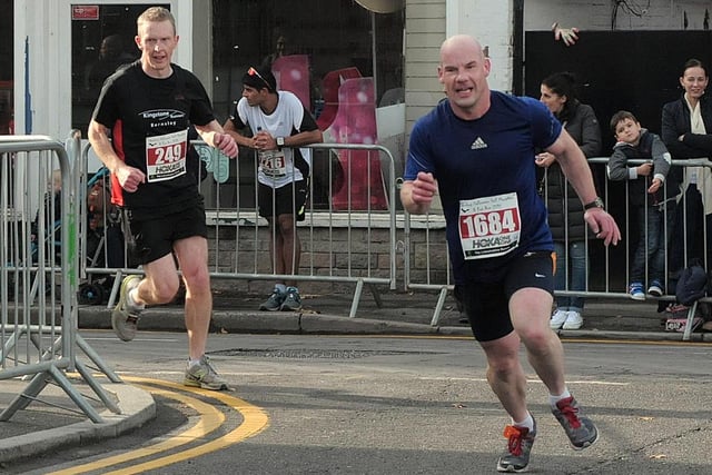 One runner puts himself through the pain barrier.