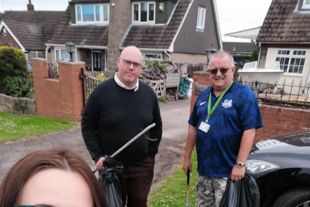 Weronika Pas litter picking with Robin Carrington-Wilde and Steve Scotthorne in Carlton-in-Lindrick.