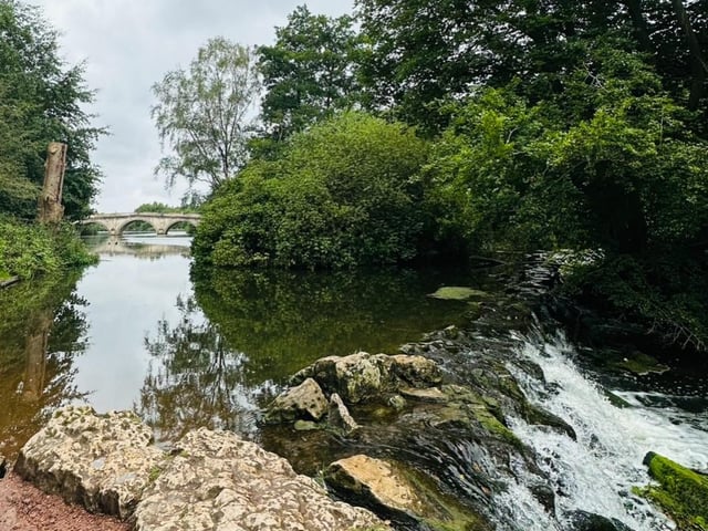 One of the most stunning walking spots in North Nottinghamshire is Clumber Park. Although its weir may be small, it is stunning and provides the perfect picture opportunity. There are other water features across the park.