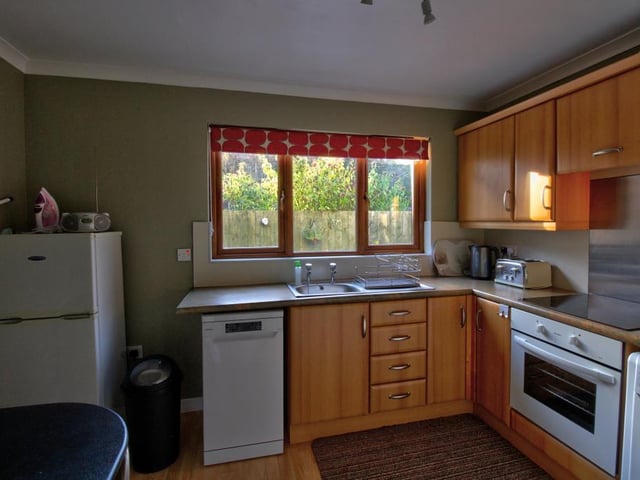 Cottage kitchen.