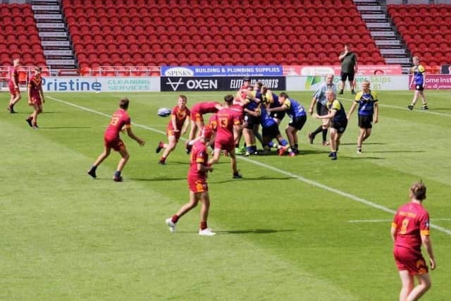 Bulldogs U15s in action at the Eco-Power Stadium, Doncaster