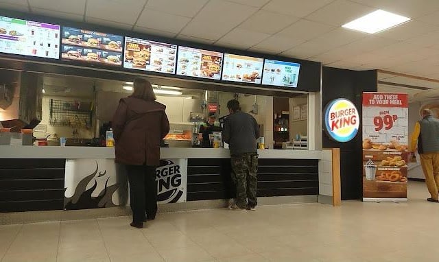 Burger King - Moto Service Area, Hilltop Roundabout, Blyth, Worksop - is rated 2.8 from 174 Google reviews,