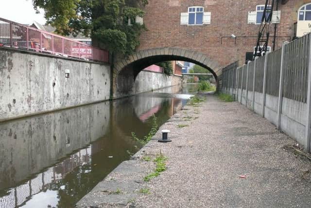 The attack happened on Chesterfield Canal.
