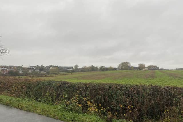 Clowne Garden Village Site.  The view of the proposed site from Hickinwood Lane, Clowne.
