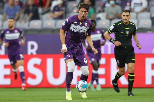 Fiorentina have announced that star striker Dusan Vlahovic has refused to pen a new deal with the Serie A club putting north London rivals Arsenal and Tottenham on red alert. (Daily Star)

(Photo by Gabriele Maltinti/Getty Images)
