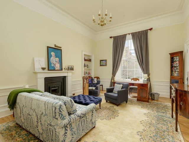 Family room / Study.