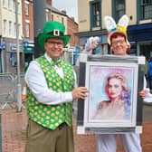 On Sunday 17th March, Limited 2 Art used the power of volunteers to move art works from its premises on Market Place to their fabulous new gallery on Bridgegate in Retford.