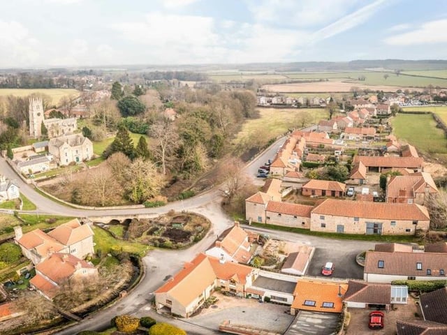 The last photo of our gallery is another aerial overview that shows how the property (foreground) fits in with the Carlton in Lindrick landscape.
