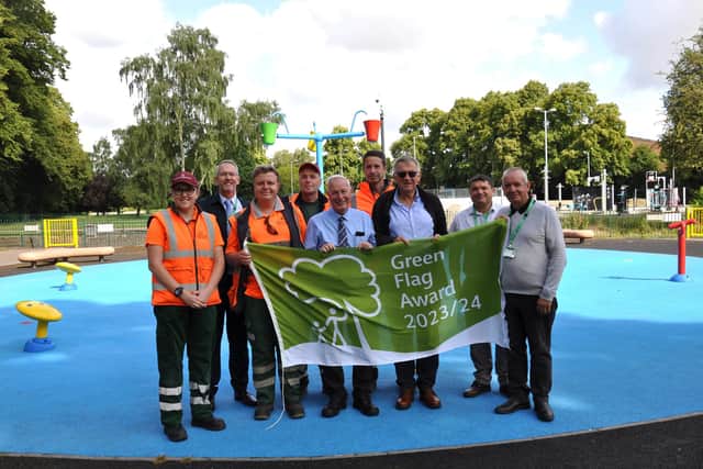 Two of Bassetlaw’s parks will continue to proudly fly Green Flags after being officially recognised as two of the best open spaces in the country.