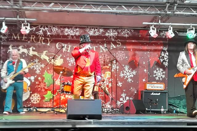 Slyde belted out some Christmas bangers as the Christmas lights were switched on.