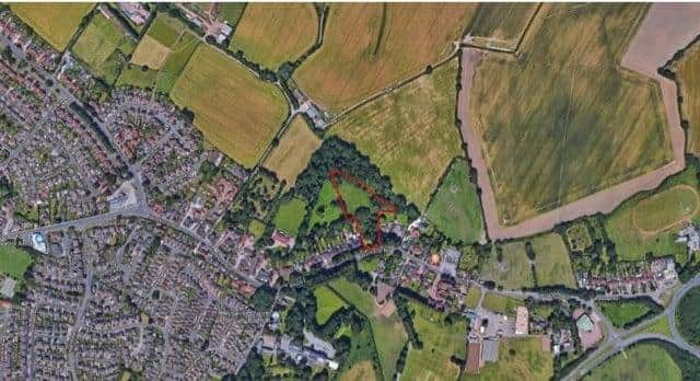 Land at the back of 91 to 95 Worksop Road will be used to build five, five-bed houses and two three bed houses with garages, now plans have been approved.