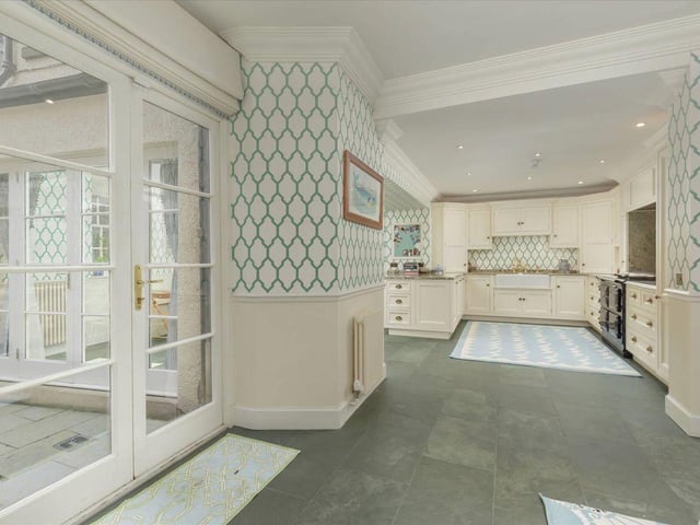 Garden room through to kitchen.