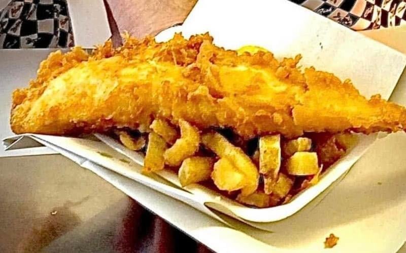 "By far the best chip shop I have ever been to. Traditional chips and great family run business. Super friendly." - Rated: 4.8 (139)