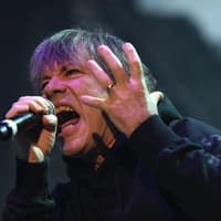Worksop's Bruce Dickinson announces new solo European tour next year