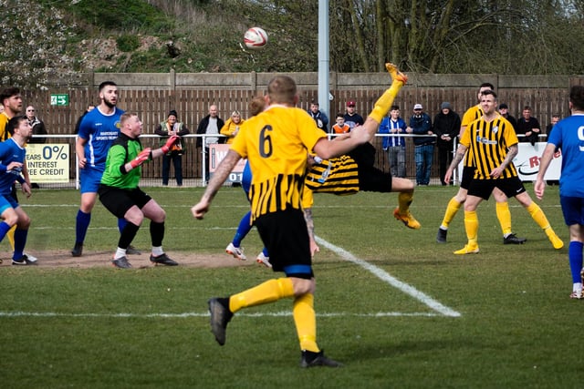 Lee Hill scores a bicycle kick against Harrogate Railway Athletic.