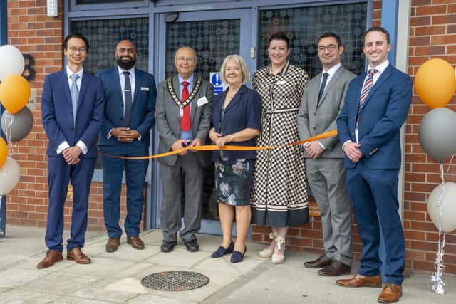 Newmedica Barlborough has marked its official opening with a ribbon cutting ceremony.