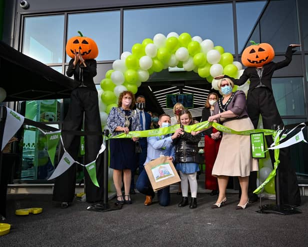 Asda’s latest superstore was officially opened by youngster Lola Keeling, seven. Photo by Andy Garbutt