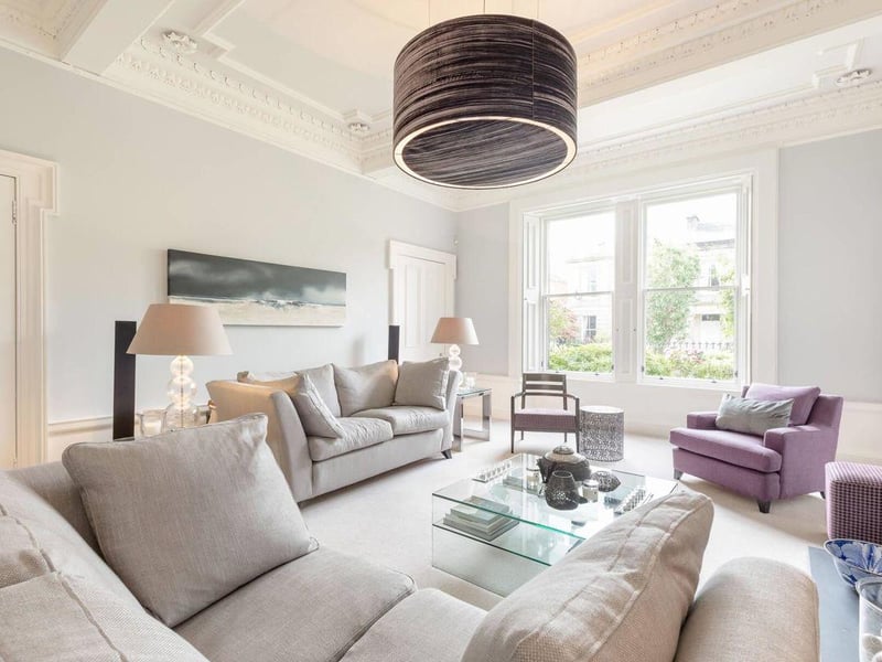 Drawing room.