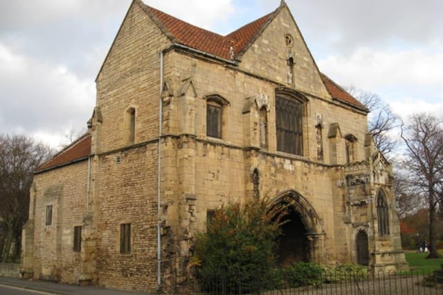 Dating from the 14th Century, the gateway to the priory, which has been restored, is in stone on a moulded plinth, with bands, four buttresses, and a pantile roof with coped gables.