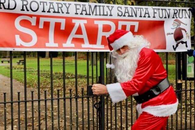 Looks like Santa is all set to break open the gates and set off on his annual fun run in Retford! The event, which has been organised by the town's Rotary Cub, will raise money for Bassetlaw Food Bank, Bassetlaw Hospice and other local charities. People of all ages and abilities can tackle courses of two kilometres or four kilometres in the Santa Fun Run, which starts from the Market Square at 10 am on Sunday.