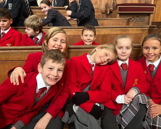 Worksop College was abuzz with music as Year 4 pupils from six local primary schools joined the internationally acclaimed vocal group, Apollo 5,
