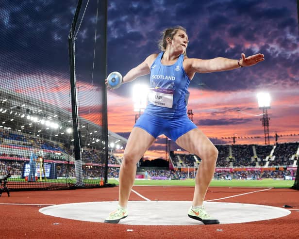 Kirsty Law placed seventh with a throw of 54.38 meters in the women's discus throw final. Photo by Michael Steele/Getty Images.