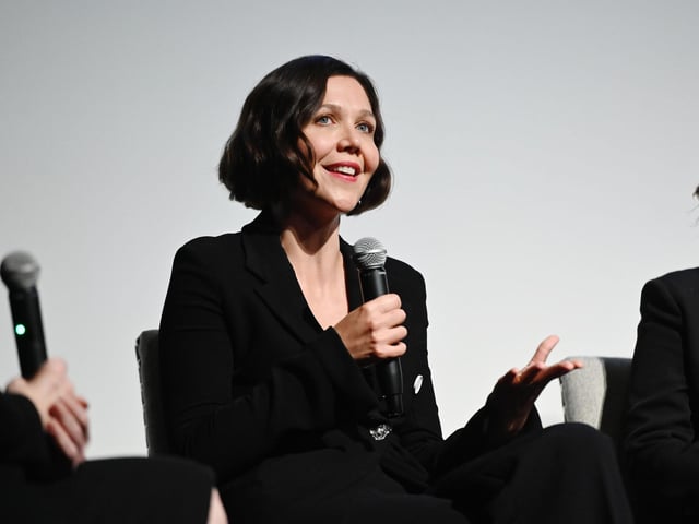 The Lost Daughter is the directoral debut from Maggie Gyllenhaal starring Olivia Coleman as a college professor who confronts her unsettling past after meeting a woman and her young daughter while on vacation in Italy.