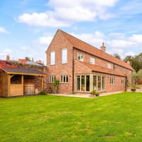 Pristine cottage in heart of Retford has added accommodation and south-facing gardens