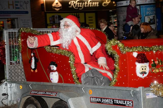 Santa will be making his way in a special procession as he makes his way to his grotto in the Lyric Theatre, in Dinnington.
