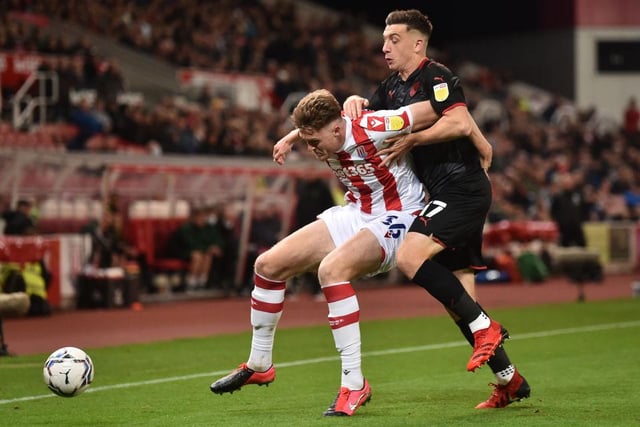 Everton have begun scouting Stoke City centre-half Harry Souttar with a view to replacing Yerry Mina. (The Sun)

(Photo by Nathan Stirk/Getty Images)